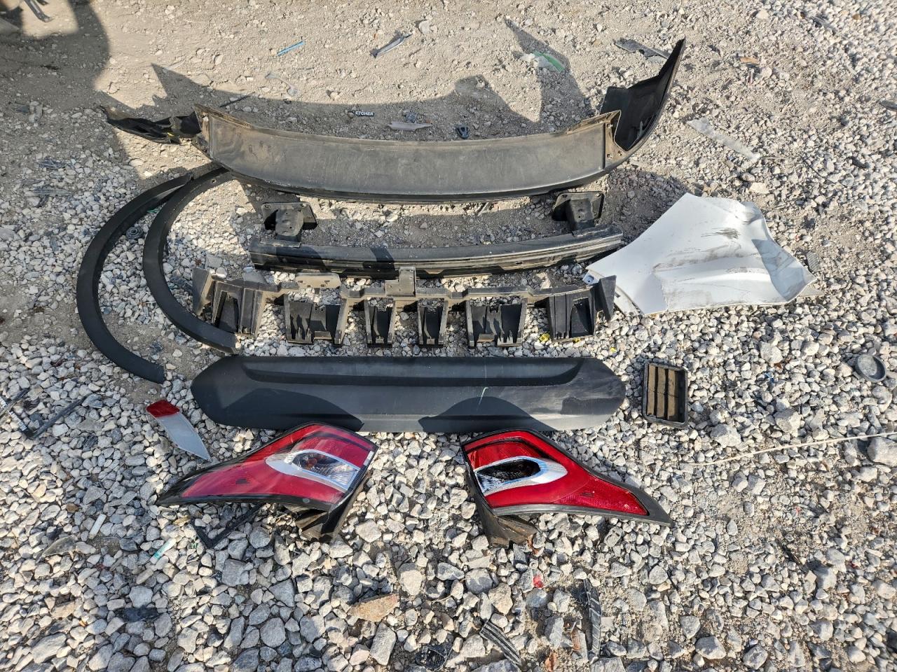 Ford Escape S Image 10