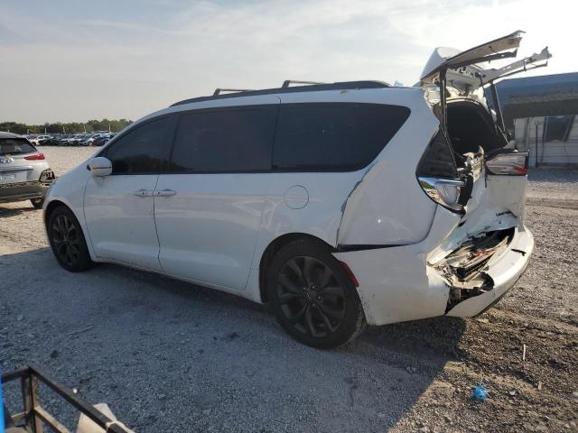 Chrysler Pacifica Limited Image 9