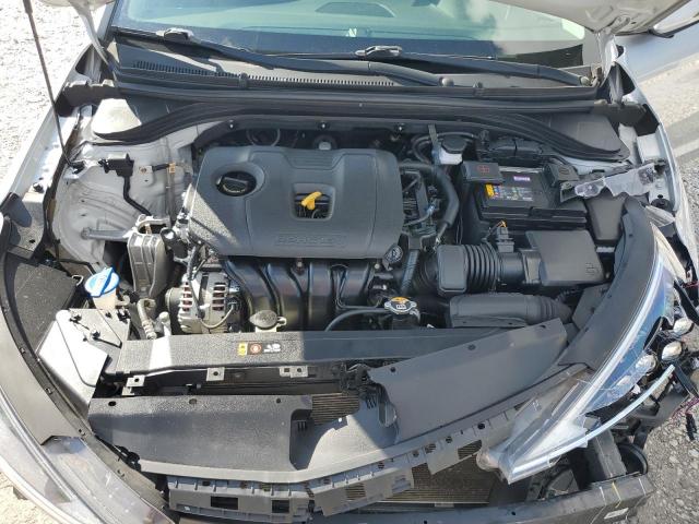 Hyundai ELANTRA Sel Image 8