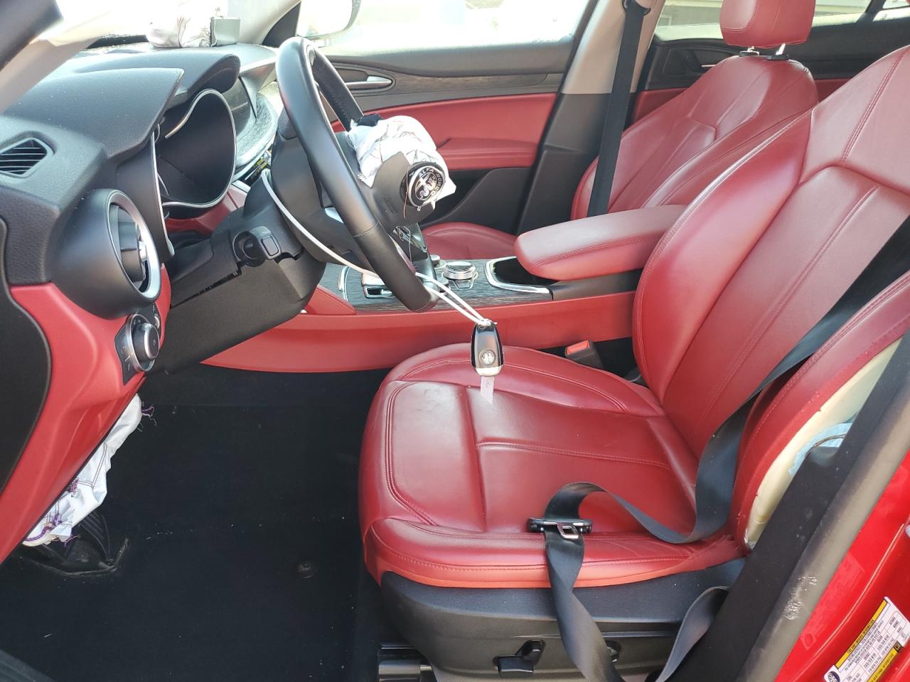 Alfa Romeo Stelvio Sport Image 13