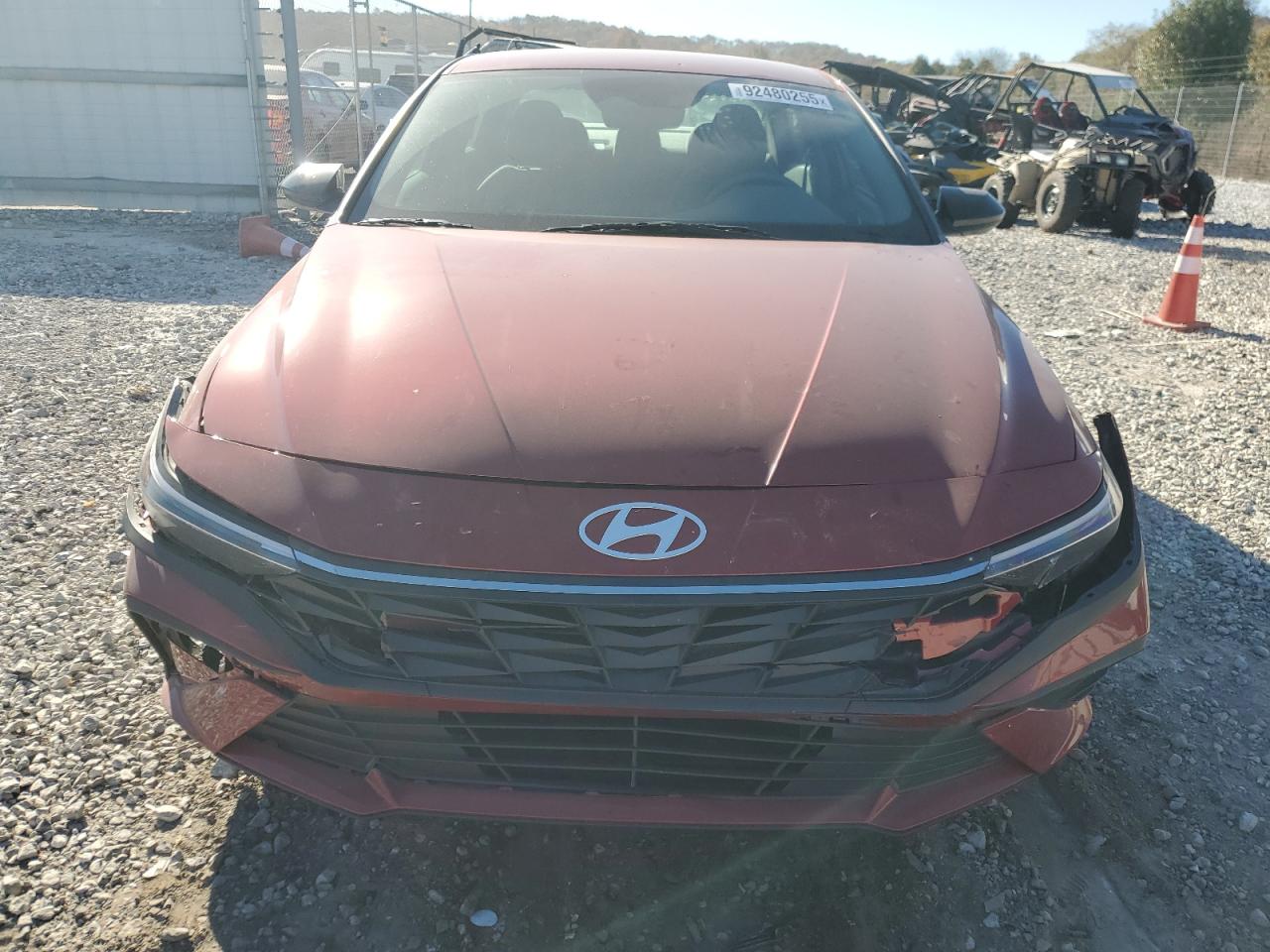 Hyundai ELANTRA Blue Image 10