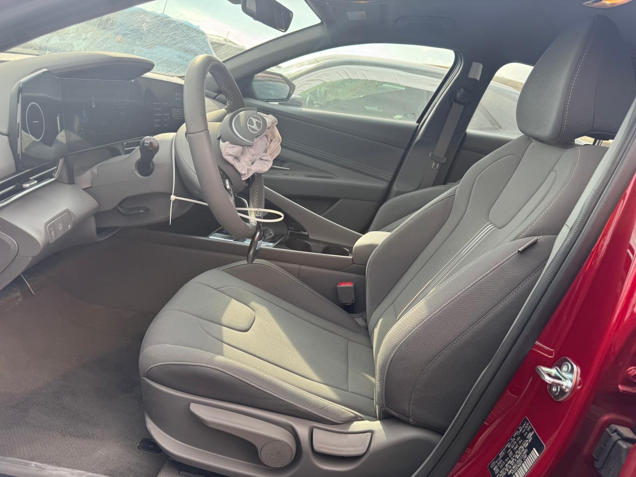 Hyundai ELANTRA Blue Image 6