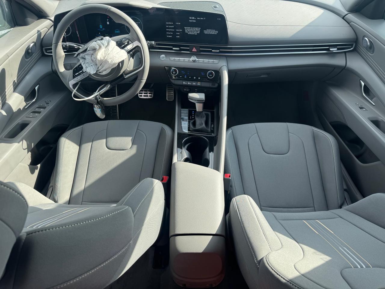 Hyundai ELANTRA Blue Image 5