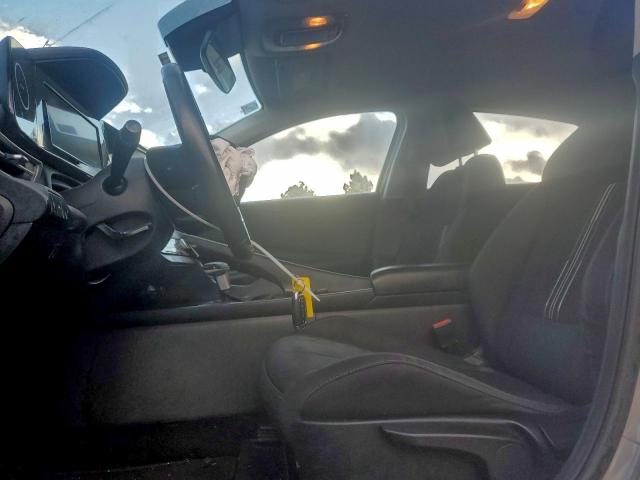 Hyundai ELANTRA Sel Image 9