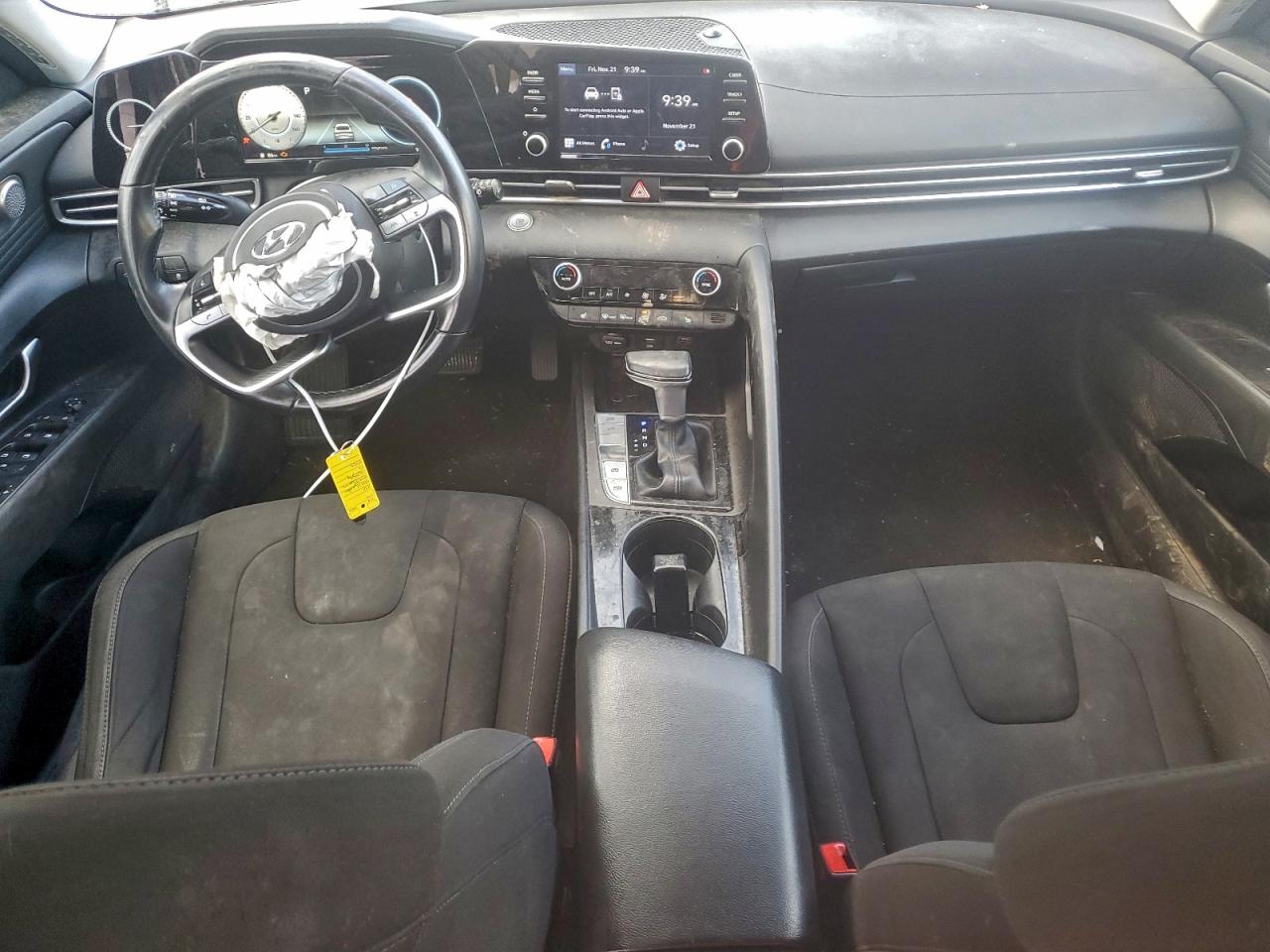 Hyundai ELANTRA Sel Image 8