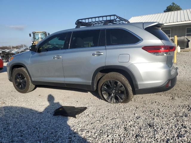 Toyota Highlander Le Image 10