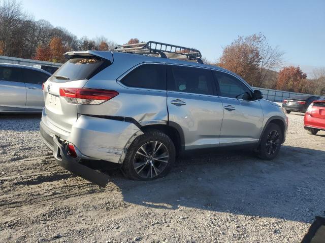 Toyota Highlander Le Image 8