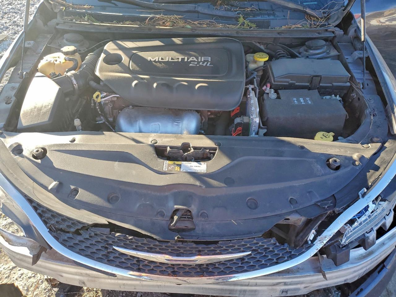 Chrysler 200 Limited Image 5