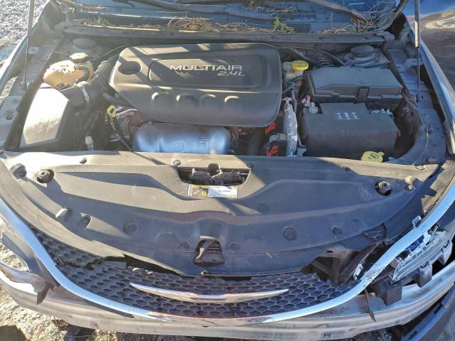 Chrysler 200 Limited Image 5