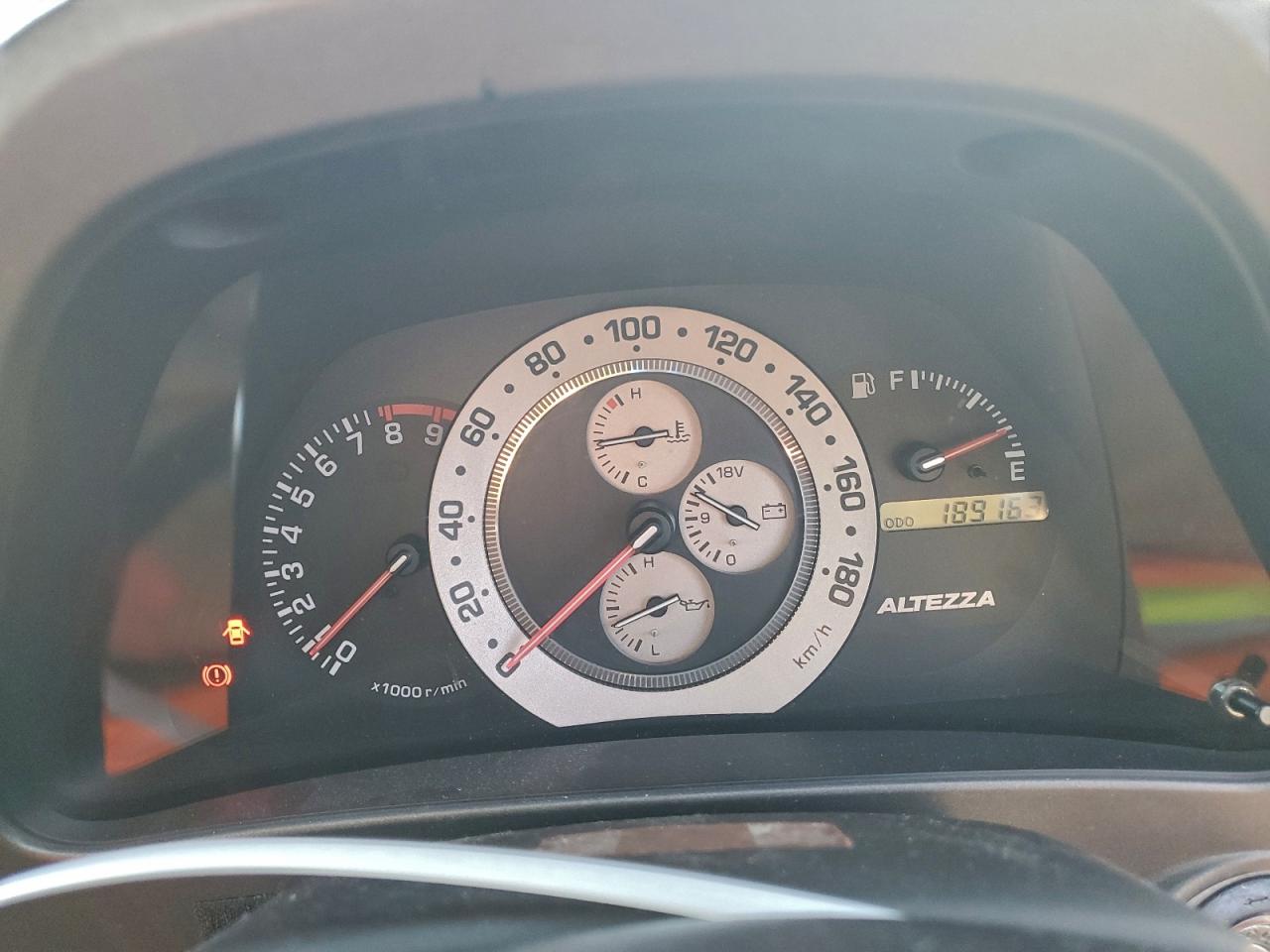 Toyota Altezza Image 3