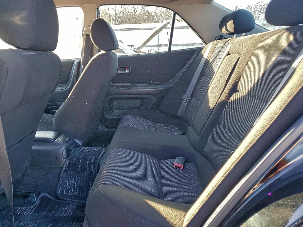 Toyota Altezza Image 6