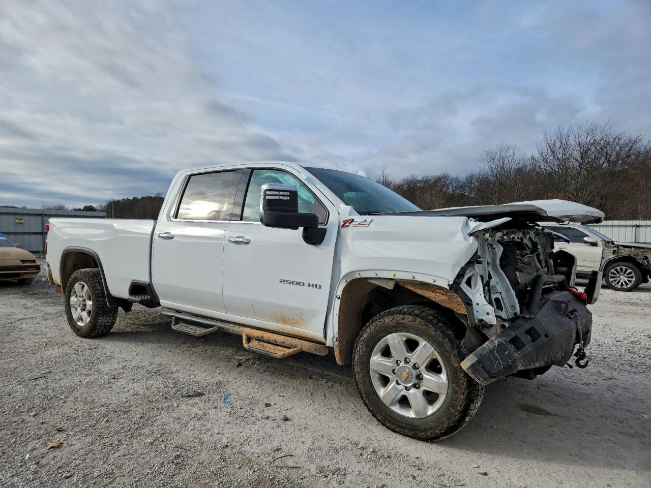 Chevrolet Silverado K2500 Heavy Duty Ltz Image 12