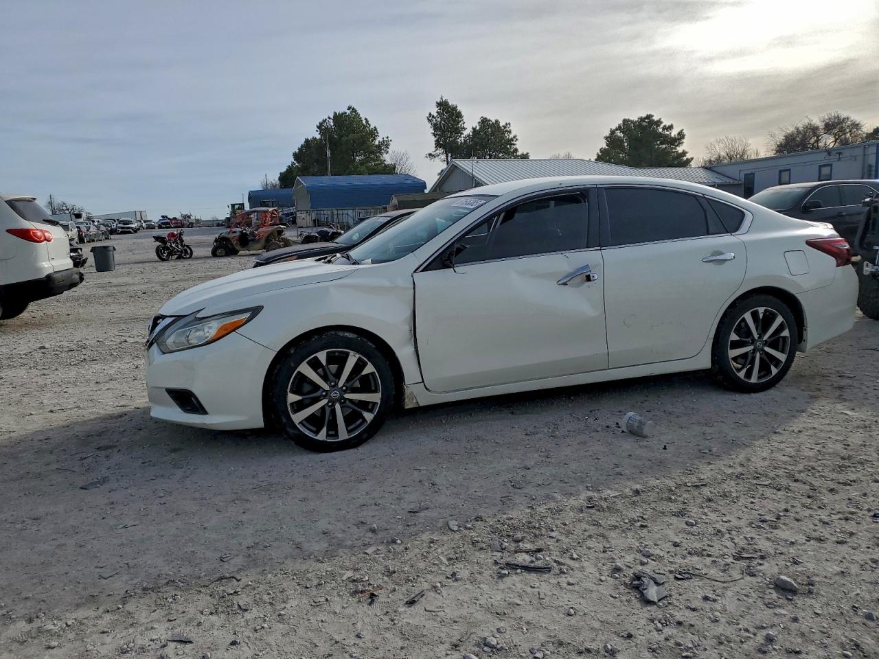 Nissan Altima 2.5 Image 1