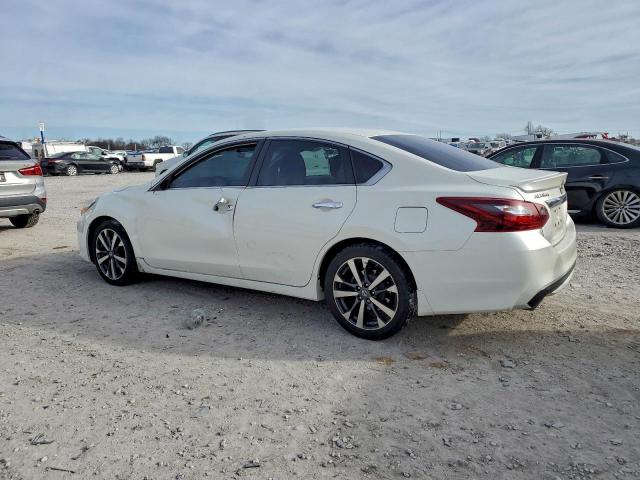 Nissan Altima 2.5 Image 2