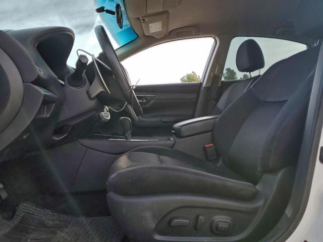 Nissan Altima 2.5 Image 4