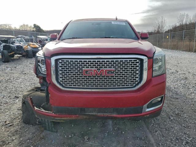 GMC Yukon Denali Image 11
