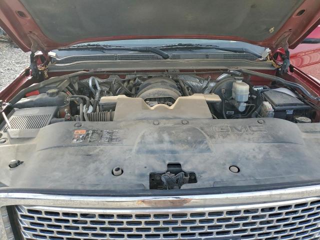 GMC Yukon Denali Image 8