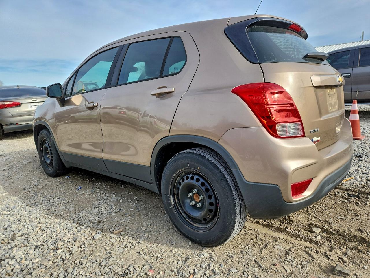 Chevrolet Trax Ls Image 5