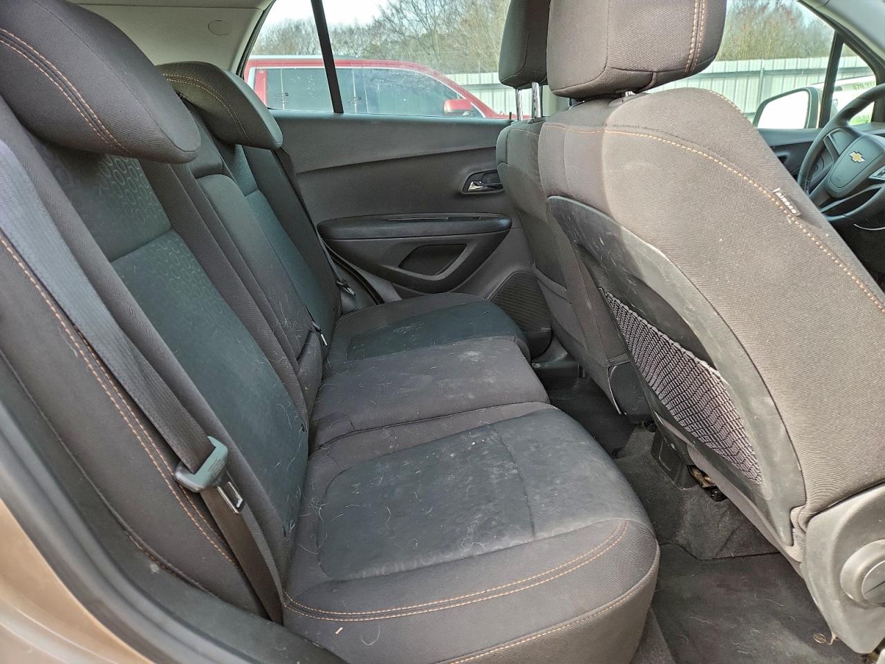 Chevrolet Trax Ls Image 13