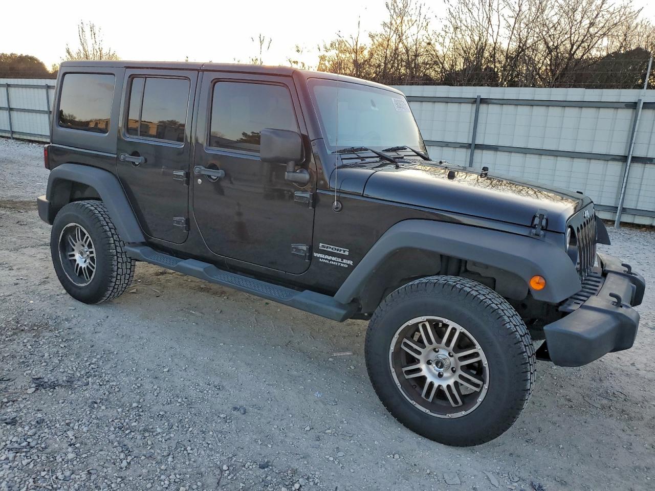 Jeep Wrangler Sport Image 3