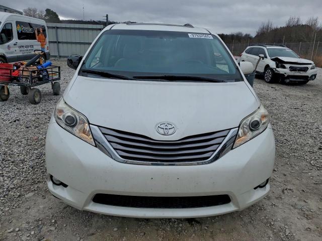 Toyota Sienna Xle Image 12