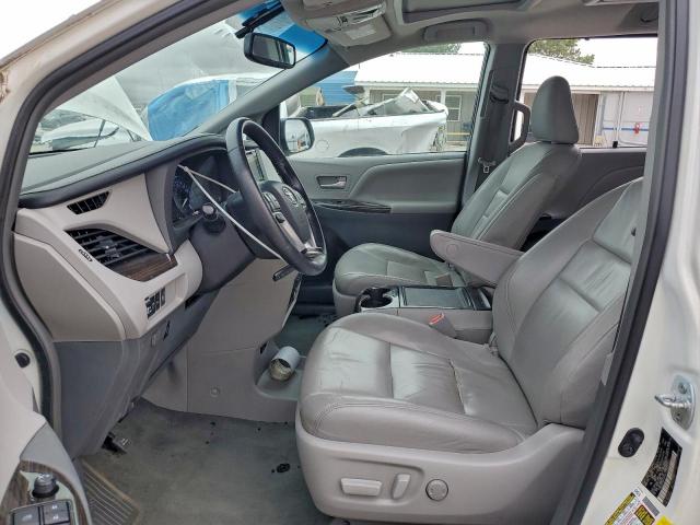 Toyota Sienna Xle Image 13