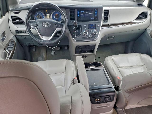 Toyota Sienna Xle Image 6