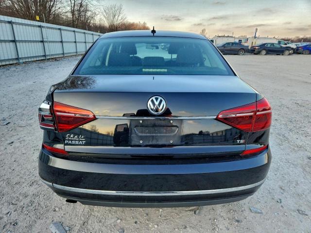 Volkswagen Passat S Image 4