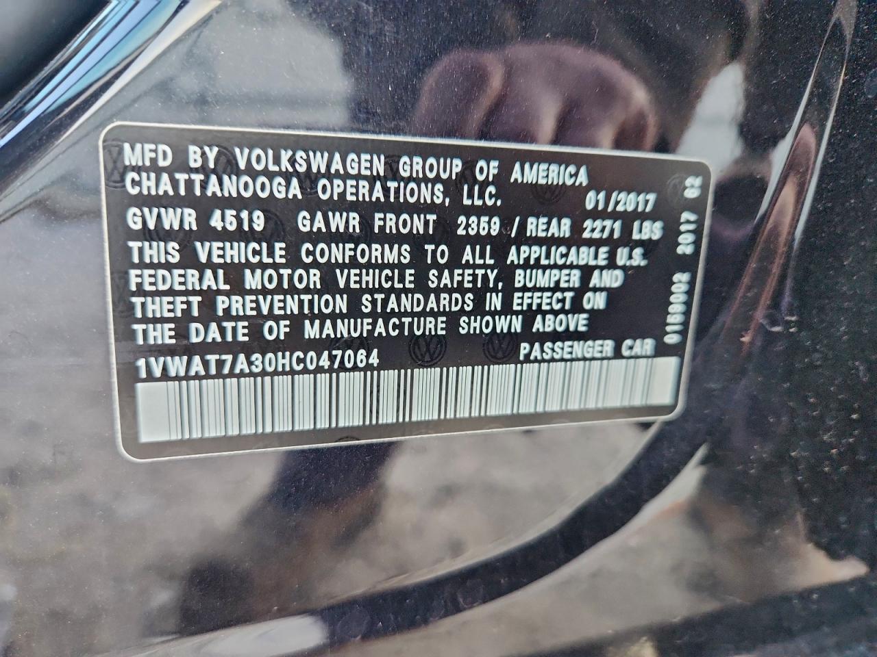 Volkswagen Passat S Image 12