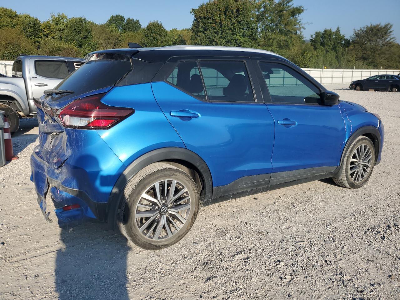 Nissan Kicks Sv Image 4