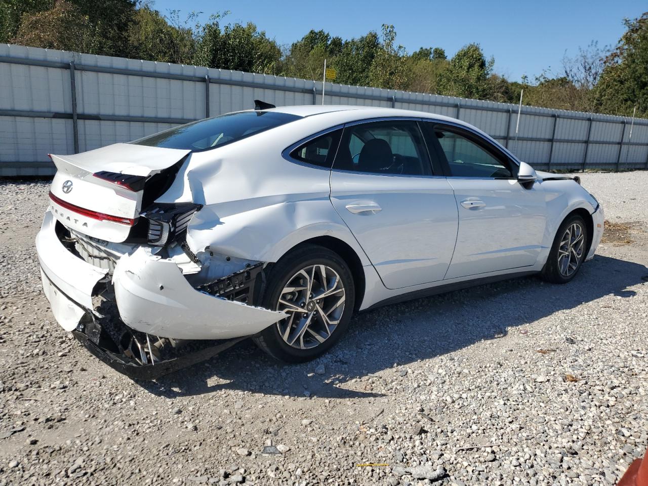 Hyundai SONATA Sel Image 6