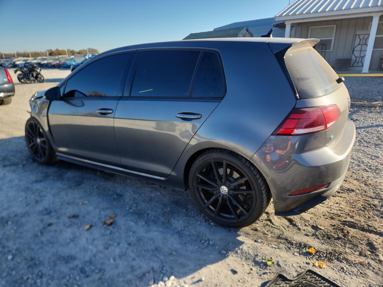 Volkswagen Golf Image 2