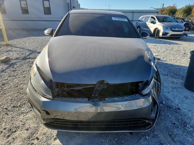 Volkswagen Golf Image 7