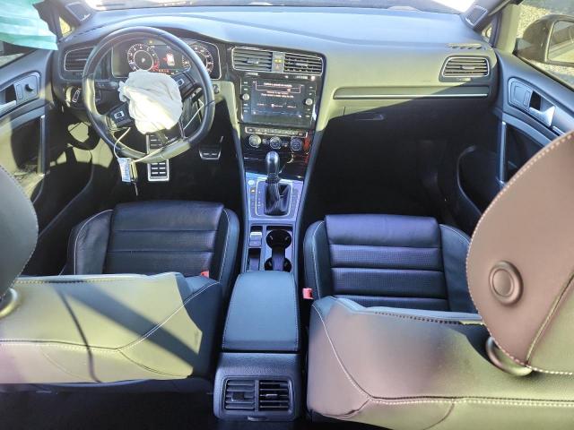 Volkswagen Golf Image 12