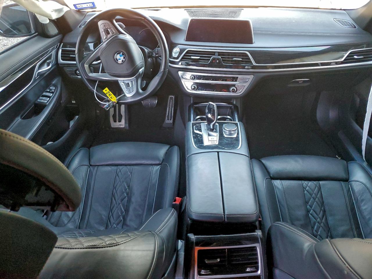 BMW 7 Series I Image 12