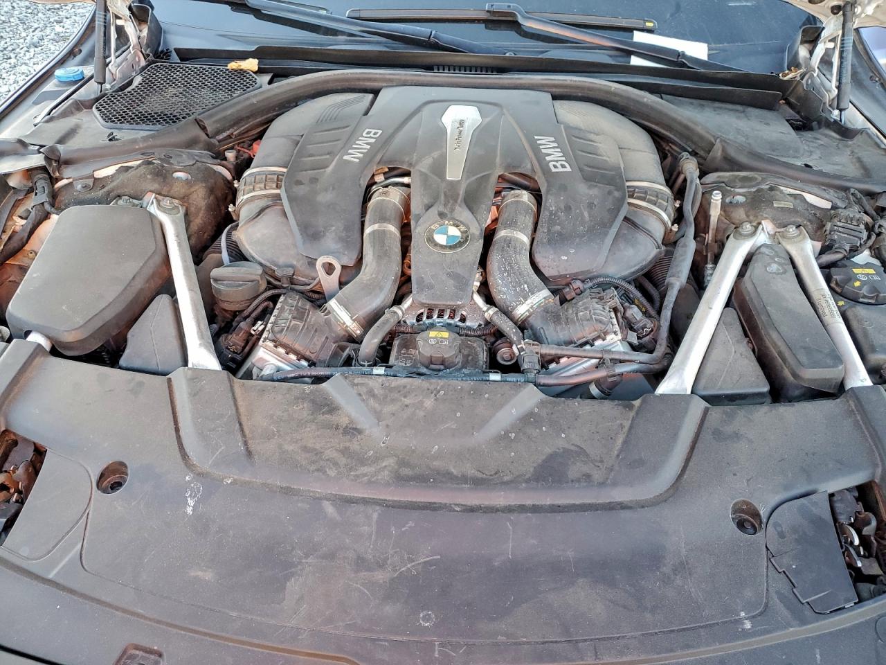 BMW 7 Series I Image 2