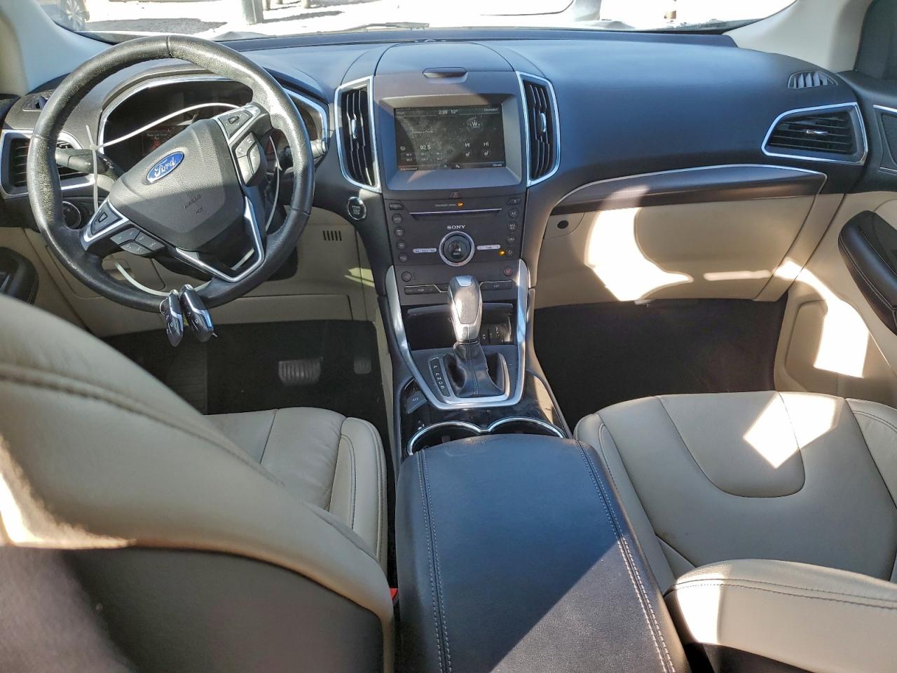 Ford Edge Titanium Image 5