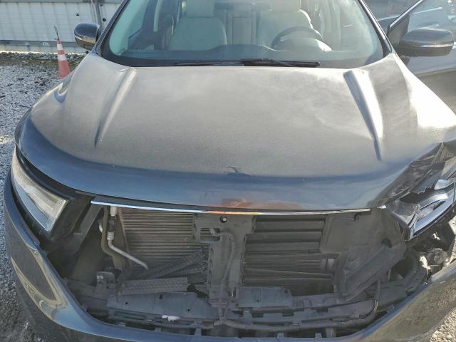 Ford Edge Titanium Image 9
