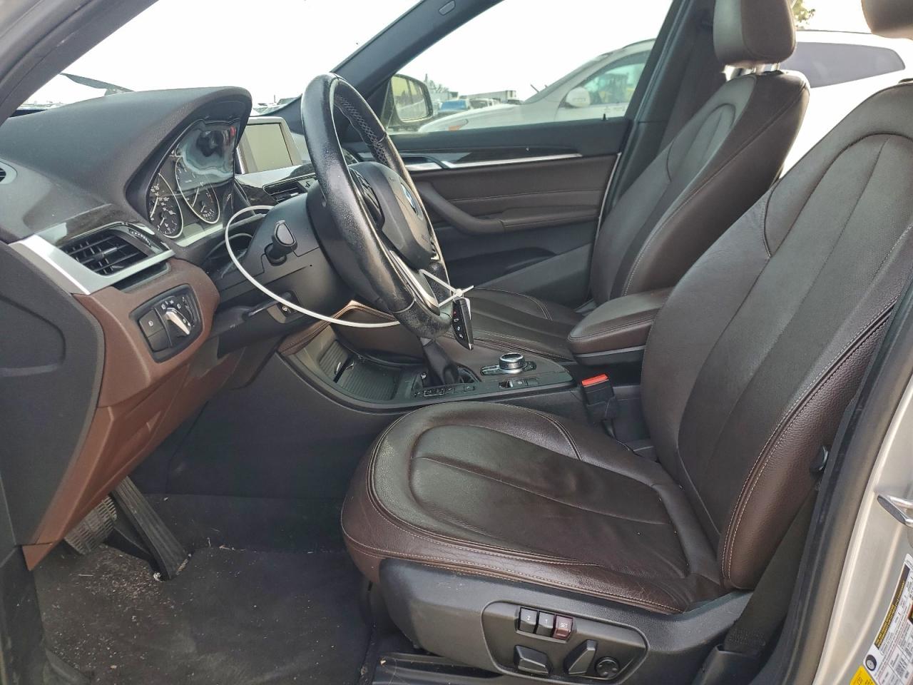 BMW X Series Xdrive28i Image 3