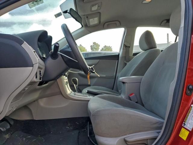 Toyota Corolla Base Image 11