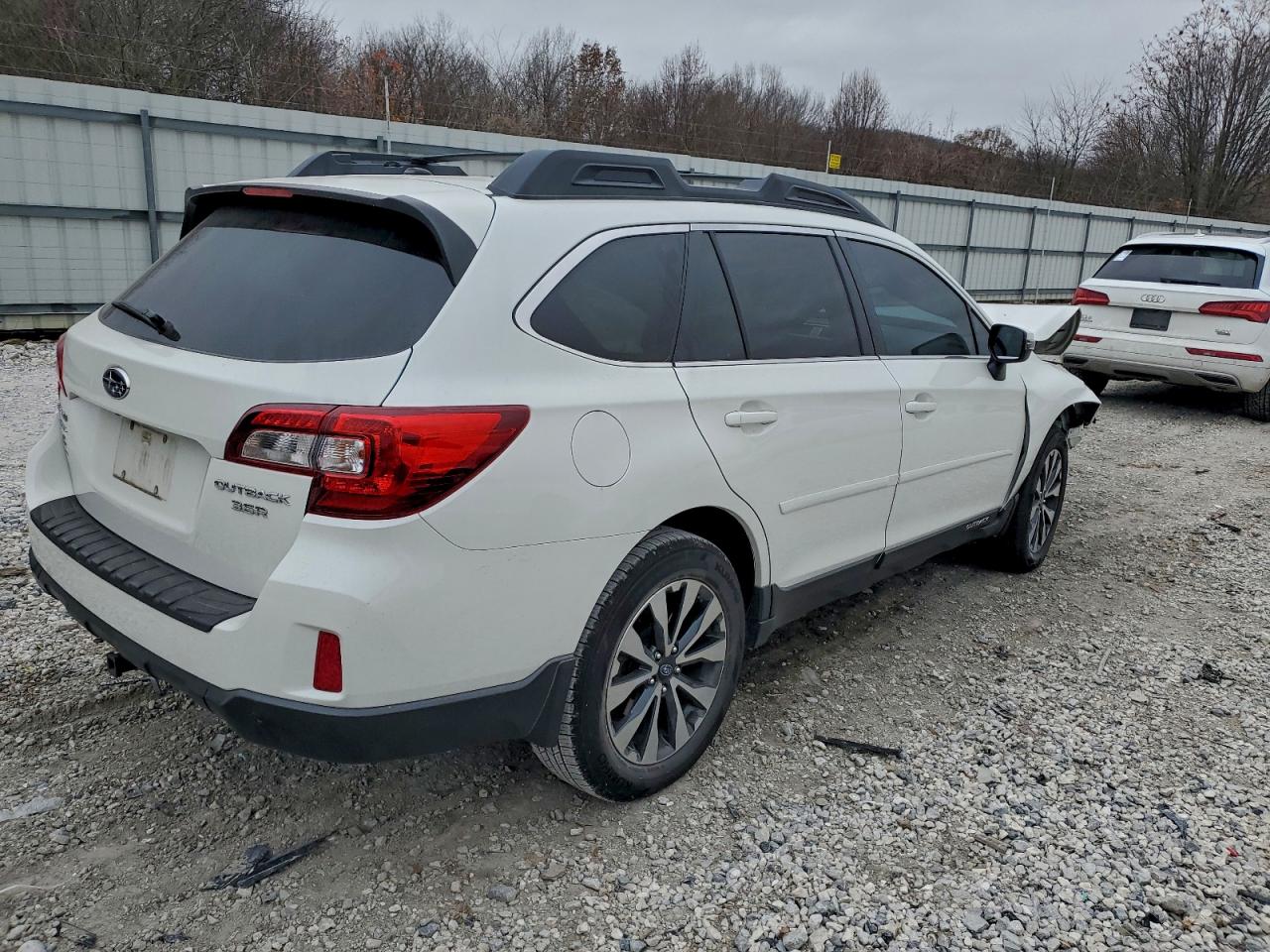 Subaru Outback 3.6r Limited Image 2