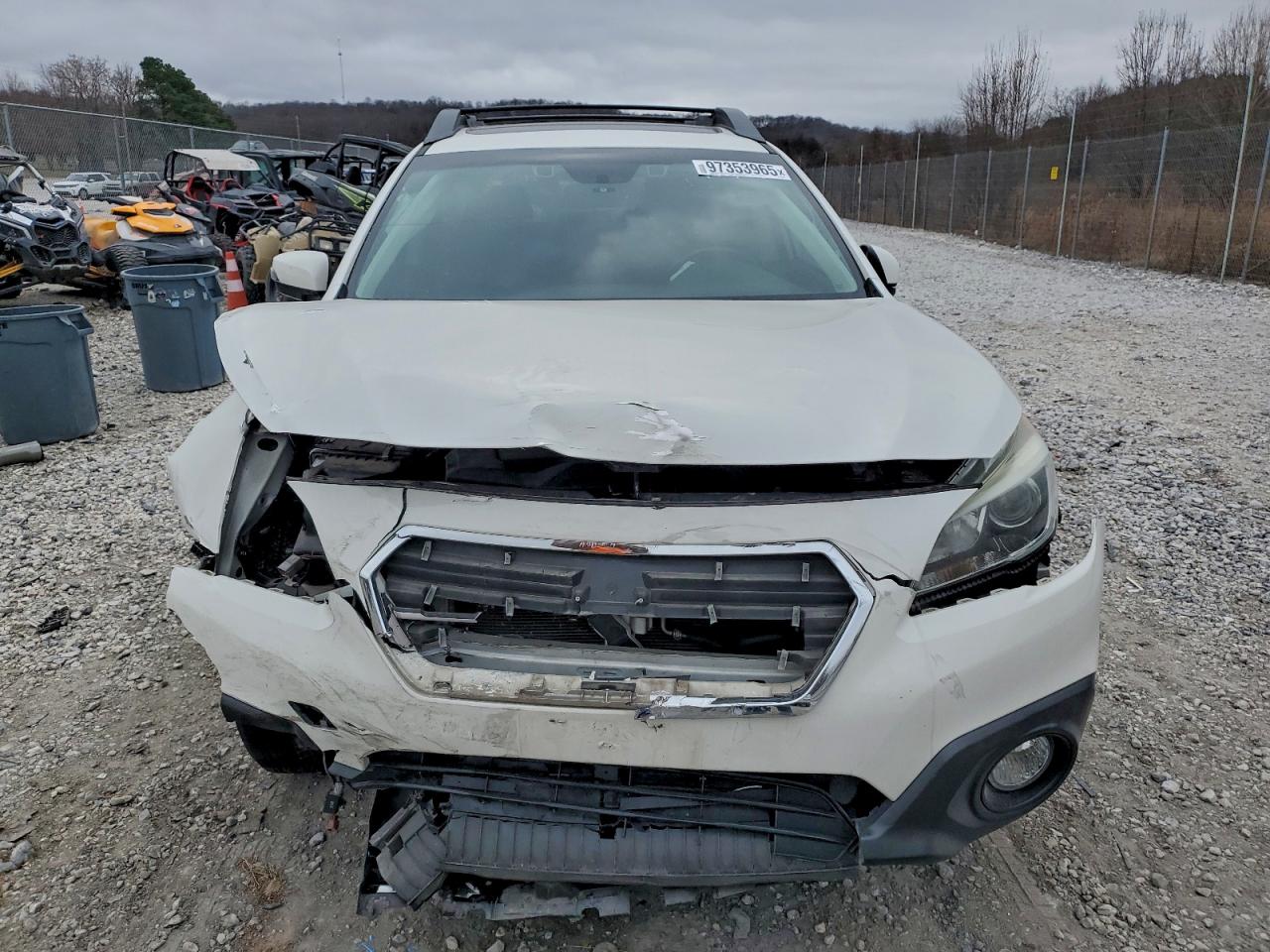 Subaru Outback 3.6r Limited Image 3