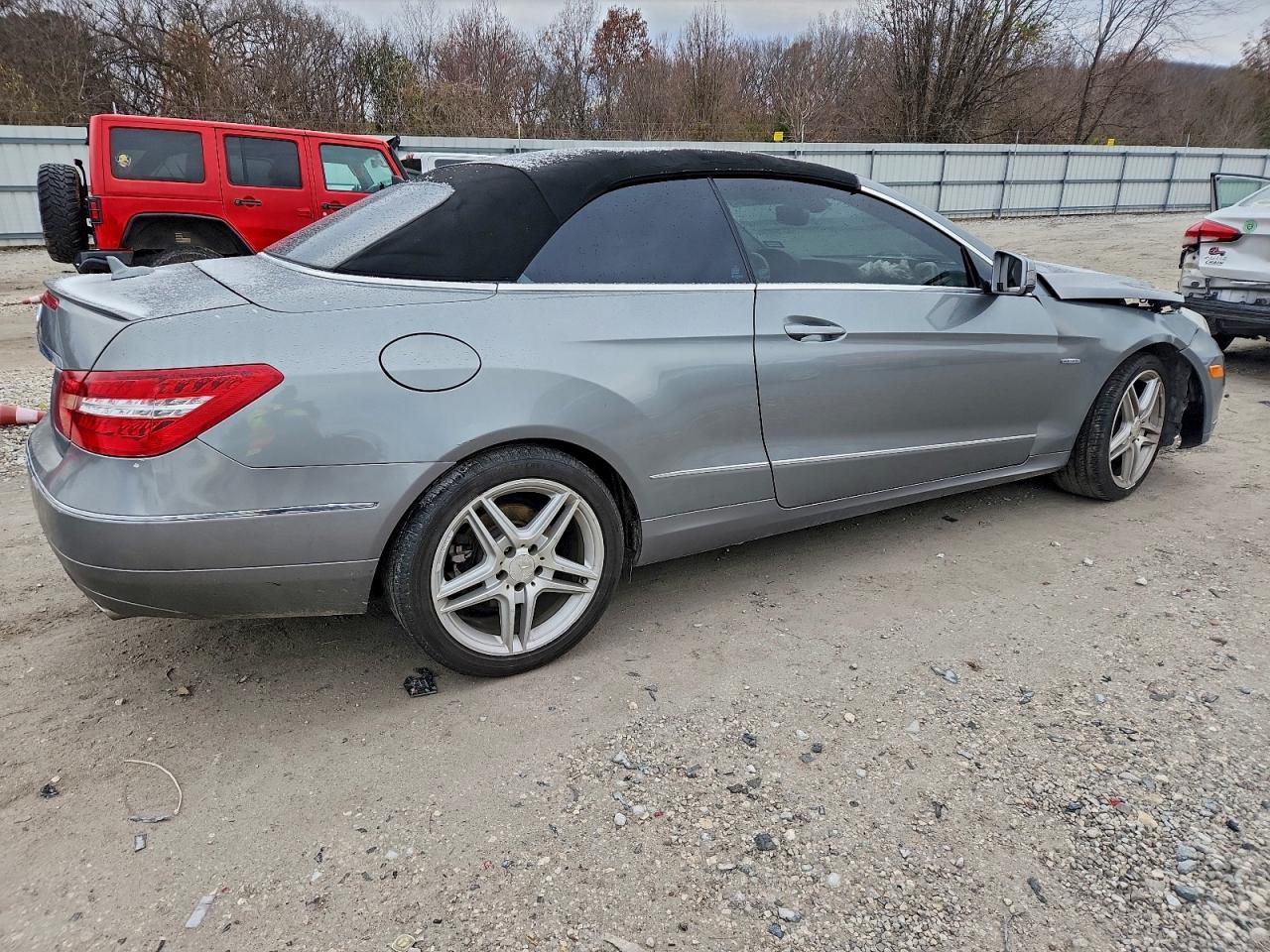 Mercedes-Benz E-Class 350 Image 3