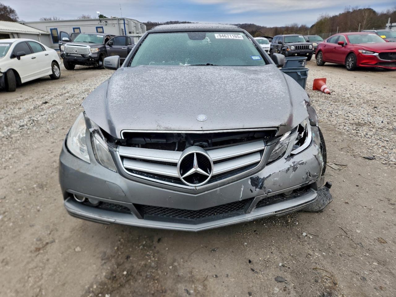 Mercedes-Benz E-Class 350 Image 2