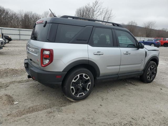Ford Bronco Outer Banks Image 2