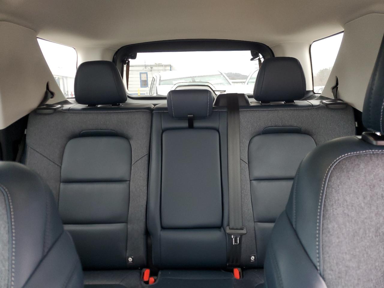 Ford Bronco Outer Banks Image 13