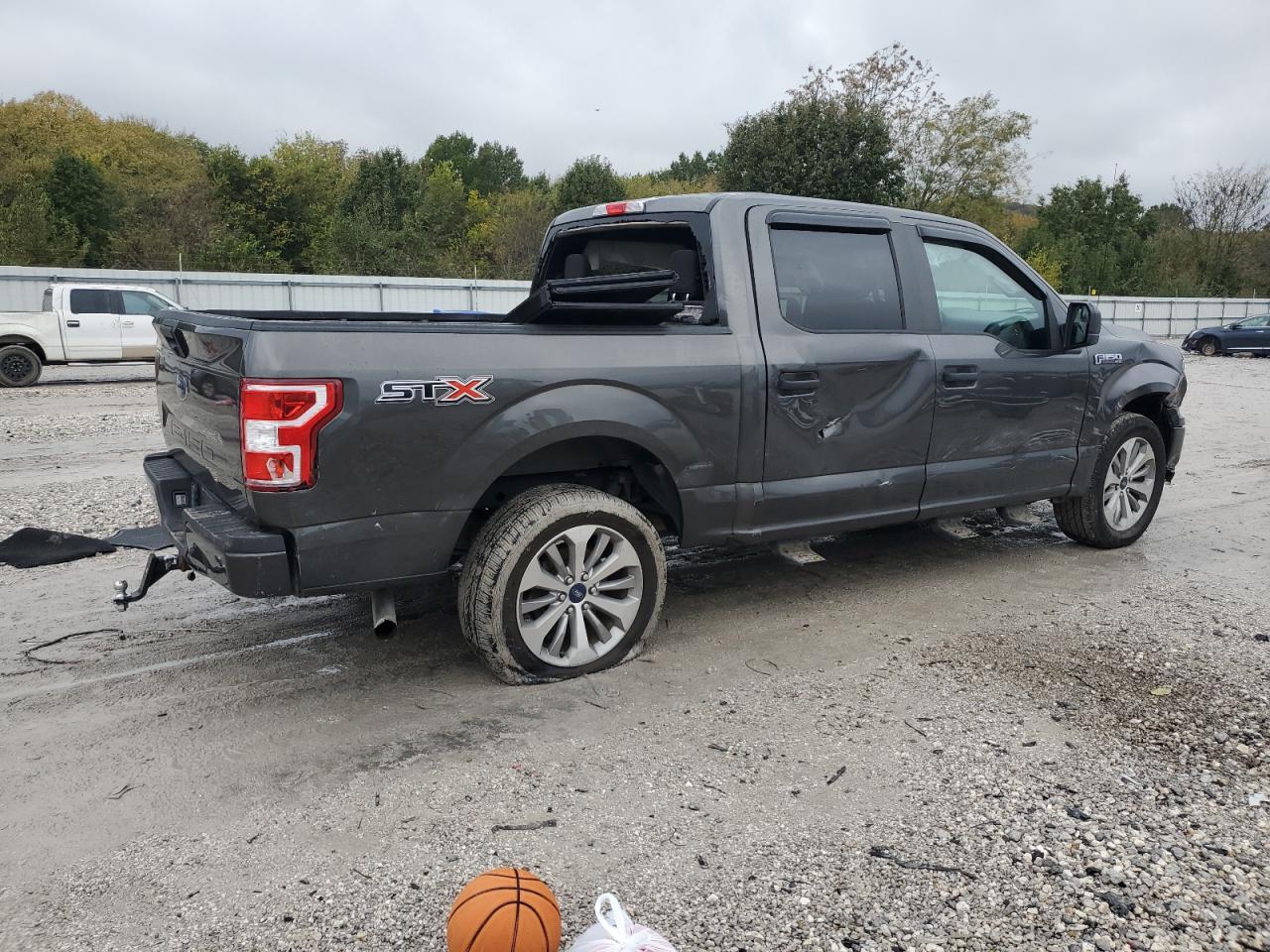 Ford F-150 Supercrew Image 5