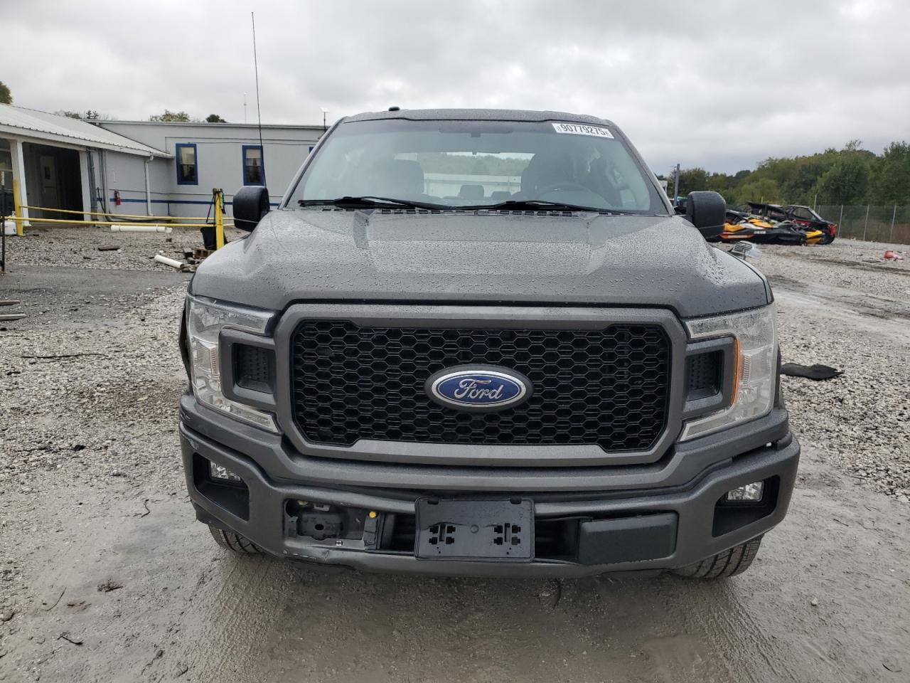 Ford F-150 Supercrew Image 4