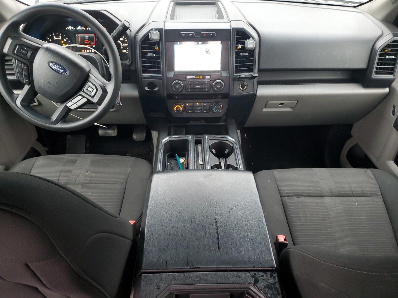 Ford F-150 Supercrew Image 12