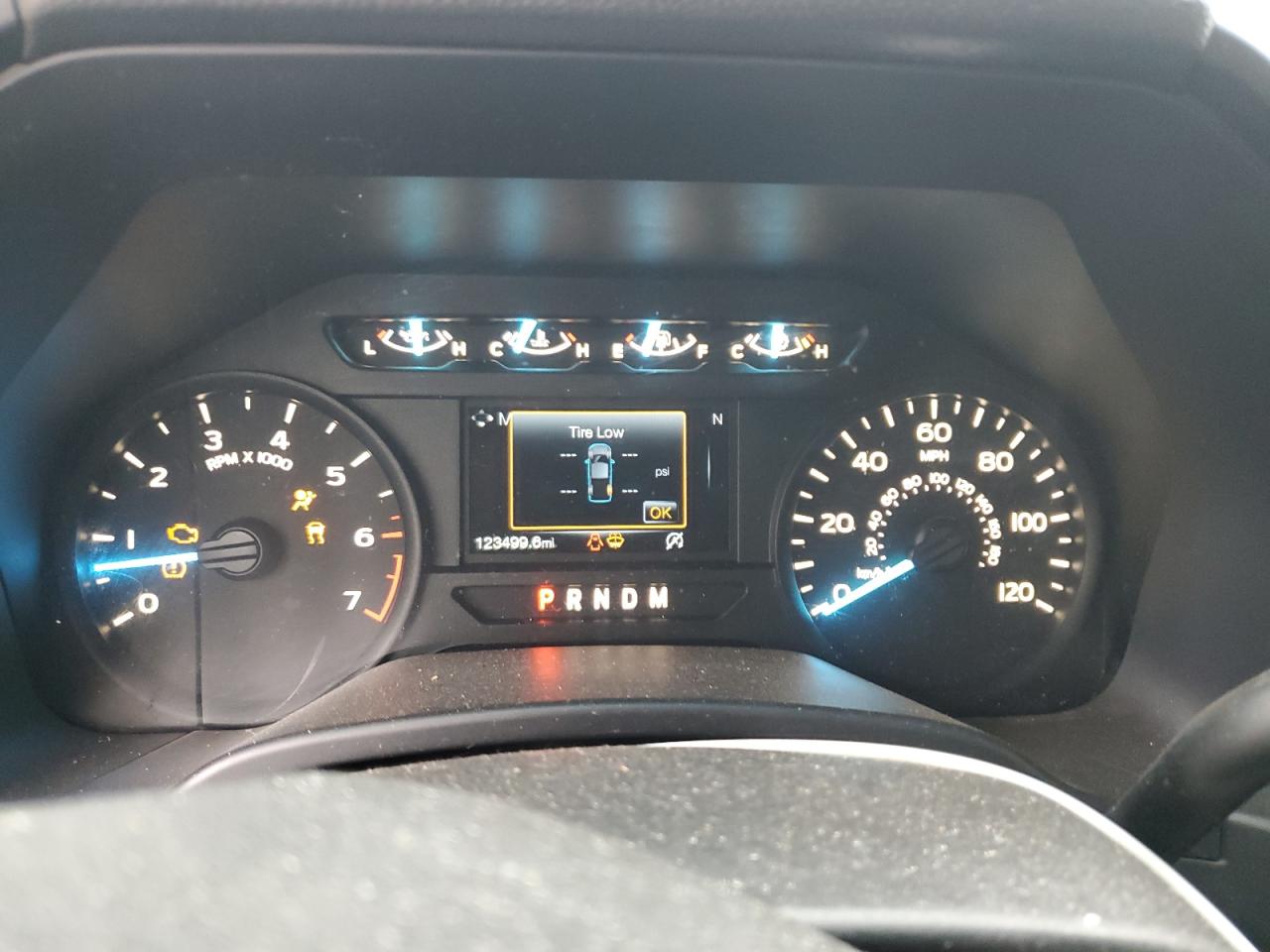 Ford F-150 Supercrew Image 9